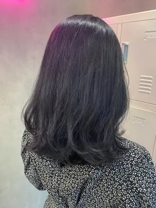 ミディアム カラー 🕶️佐藤 海李🐏のヘアスタイル