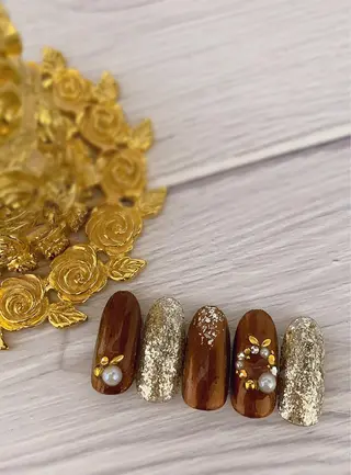 ネイル Lily Roseスタッフ一同のマツエク・マツパデザイン