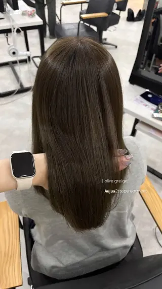 ミディアム Haruka /うる艶透明感カラーのヘアスタイル