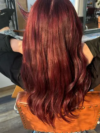 ロング カラー sonrie所属・オオバ リビアのヘアスタイル