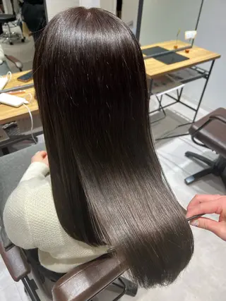カラー asuka 大阪梅田のヘアスタイル