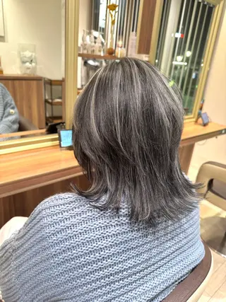 ミディアム カラー Re:st所属・Miyavi/カラー ショートボブのヘアスタイル