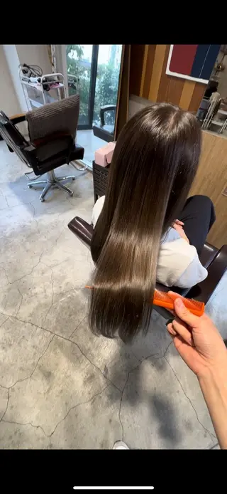 ロング カラー ainico.所属・明治神宮前 NANAMIのヘアスタイル