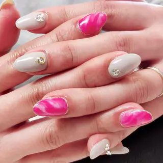 ネイル 黒沢 直子のネイルデザイン