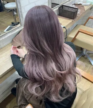 カラー Lapis所属・韓国レイヤーカット/ AIRIのヘアスタイル