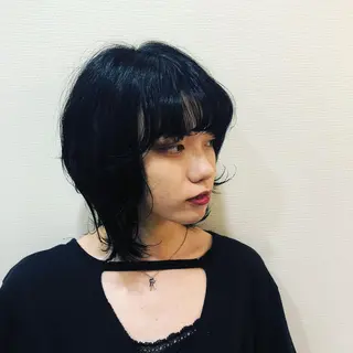 カラー ショートボブ /綾華のヘアスタイル