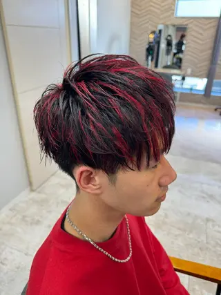 カラー メンズ 二俣 秋亜のヘアスタイル