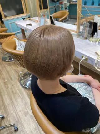 ショート カラー La fith liebe 京都駅前店所属・🌈ブリーチ特化🌈 MINATOのヘアスタイル