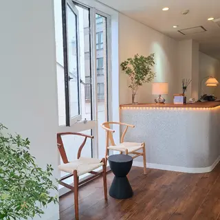 アイブロウ メンズ iplus✴ まつげ、眉毛、耳つぼのマツエク・マツパデザイン