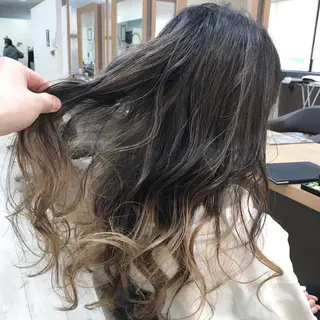 ロング カラー Lien 深井店のヘアスタイル