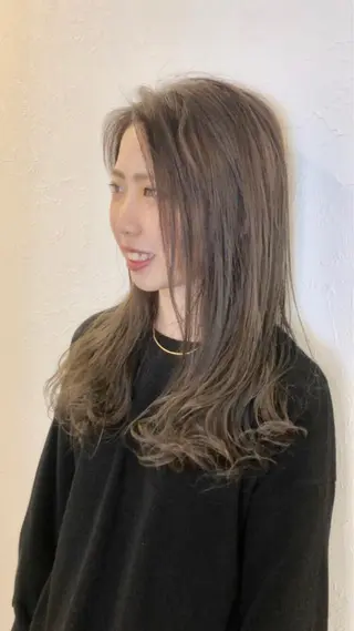 ロング カラー m ā l o. マァロのヘアスタイル