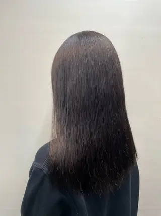 カラー 手塚 由佳のヘアスタイル