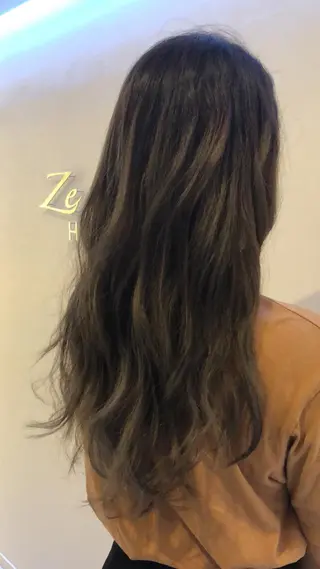 ロング Ze・seal所属・ze sealのヘアスタイル