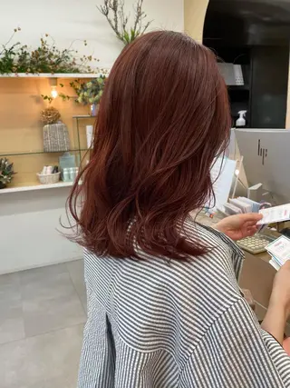 セミロング カラー 髙橋 かすみのヘアスタイル