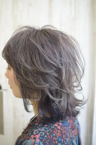 ミディアム カラー ハイトーンカラー RYUのヘアスタイル