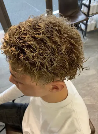 ショート パーマ メンズ ank classic hair【アンククラシックヘアー】所属・バレ、ハイライト モデル募集　齋藤祐哉のヘアスタイル