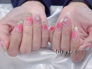 ネイル Lucky nail  小林和希のネイルデザイン