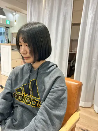ミディアム 藤田 侑花のヘアスタイル