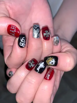 ネイル NES NAIL所属・さゆり￤推しキャラ ￤ロングネイル🩷のネイルデザイン