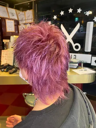 カラー メンズ カット/ピンク/ ラベンダー/長谷恵花のヘアスタイル