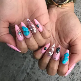 ネイル crestnail所属・小林 束紗のネイルデザイン