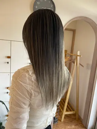 ミディアム カラー ブリーチ👩🦳/ ✂︎MANAMIのヘアスタイル