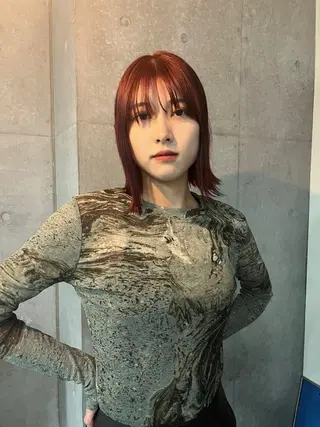 ミディアム レイヤーカット\ウル フ　chinatsuのヘアスタイル