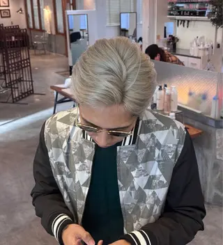 カラー メンズ 中矢 みつはのヘアスタイル