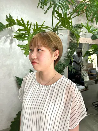 ショート カラー U-fuショート 伊藤拓海のヘアスタイル