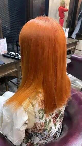 ロング カラー ハイトーン/ 縮毛矯正のヘアスタイル