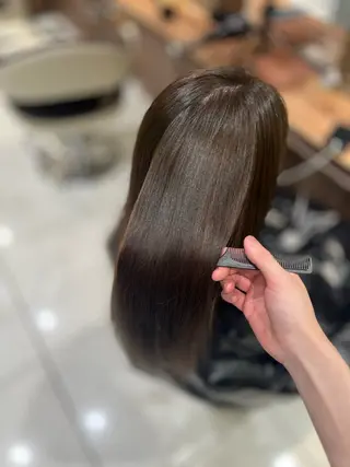 ロング 艶髪・パーマカット 🦖しんのすけ🦖のヘアスタイル