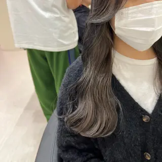 ロング カラー ヘアアレンジ 井上 凜太郎のヘアスタイル