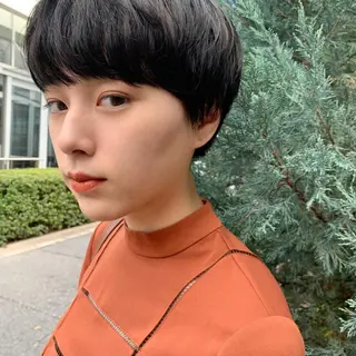 ショート カラー conne&riri所属・MAYU 💚森下のヘアスタイル
