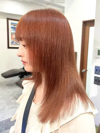 ロング カラー Ami ブリーチ/ハイトーンのヘアスタイル