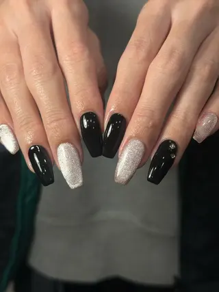 ネイル neouv所属・NEOUV_ mikuのネイルデザイン