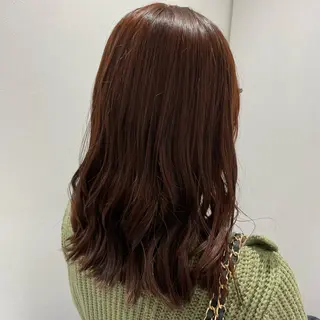 ミディアム カラー 岩本 彩花のヘアスタイル