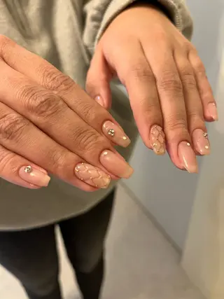 ネイル people所属・luster shihoのネイルデザイン