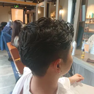 メンズ パーマ alushe 岡 陽子のヘアスタイル