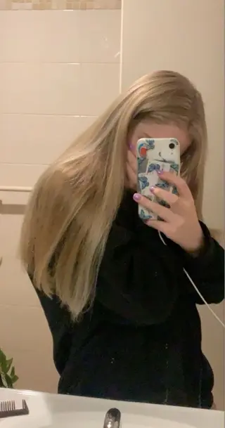 カラー 未 来カットモデル無料のヘアスタイル