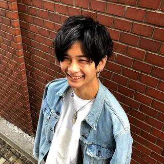 メンズ 切りっぱなしボブ/ デザインカラー店長のヘアスタイル