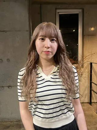 ロング カラー china/ボブ/ ブリーチカラーのヘアスタイル