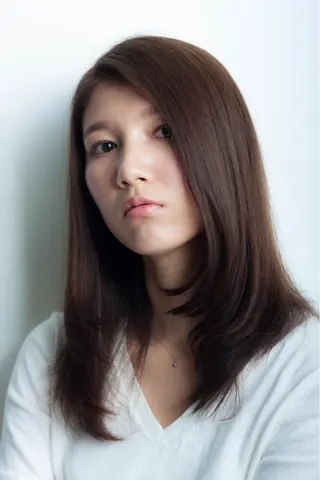 セミロング カラー RESBORN所属・長岡 大偉のヘアスタイル