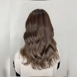 セミロング カラー 白髪ぼかし/ 艶カラー🌿斎藤相慶のヘアスタイル