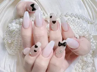ネイル りんか🪽 ワンホンネイル🍬のネイルデザイン