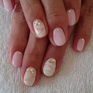 ネイル Fleur 【フルール】のネイルデザイン