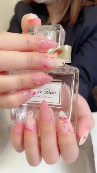 ネイル Petite Cannelle所属・Petite Cannelleのネイルデザイン