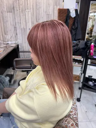 ミディアム 土屋朱理/ ハイトーンカラーのヘアスタイル