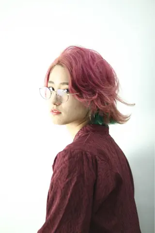 ショート カラー パーマ ネイル マツエク・マツパ eyelush color world庄内駅前所属・シールエクステ／豊中 吉田孝司のヘアスタイル