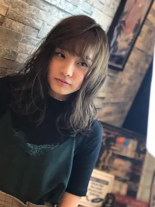 ミディアム カラー パーマ graxi'    グラシー所属・ブリーチ/ハイトーン SERINAのヘアスタイル