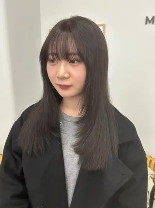 ロング 透け感カラー / ストレート/ハルカのヘアスタイル